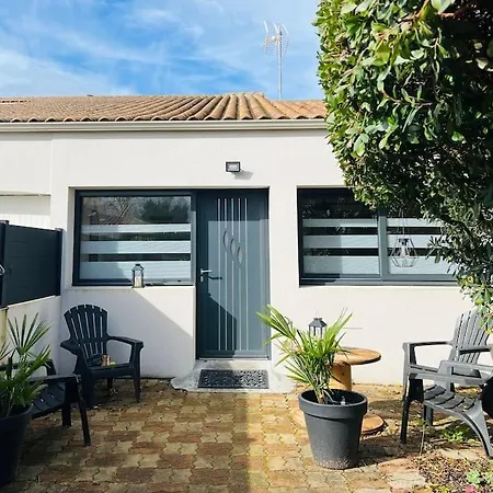 Studio Avec Patio Entre La Rochelle & L'ile De Re